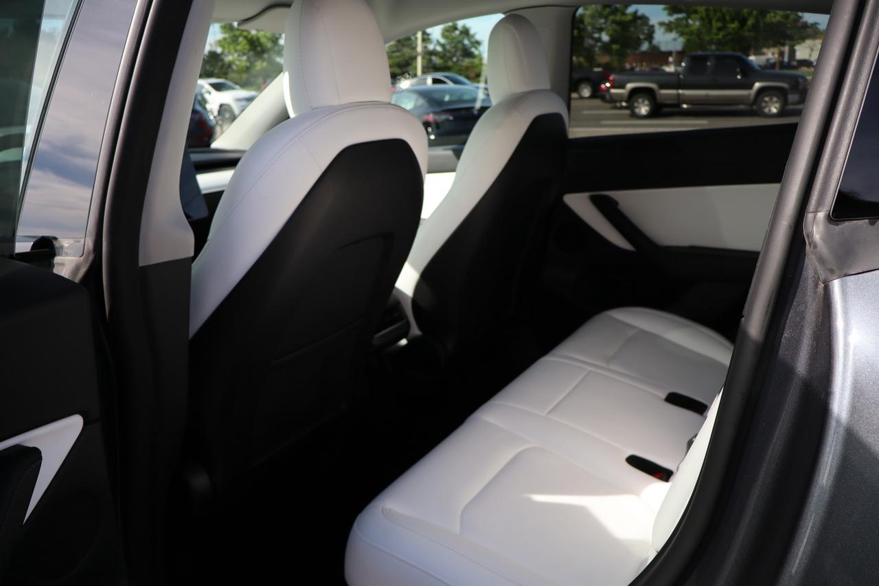 2022 Tesla Model Y Performance   Dual Motor   No Accident   White Int Photo