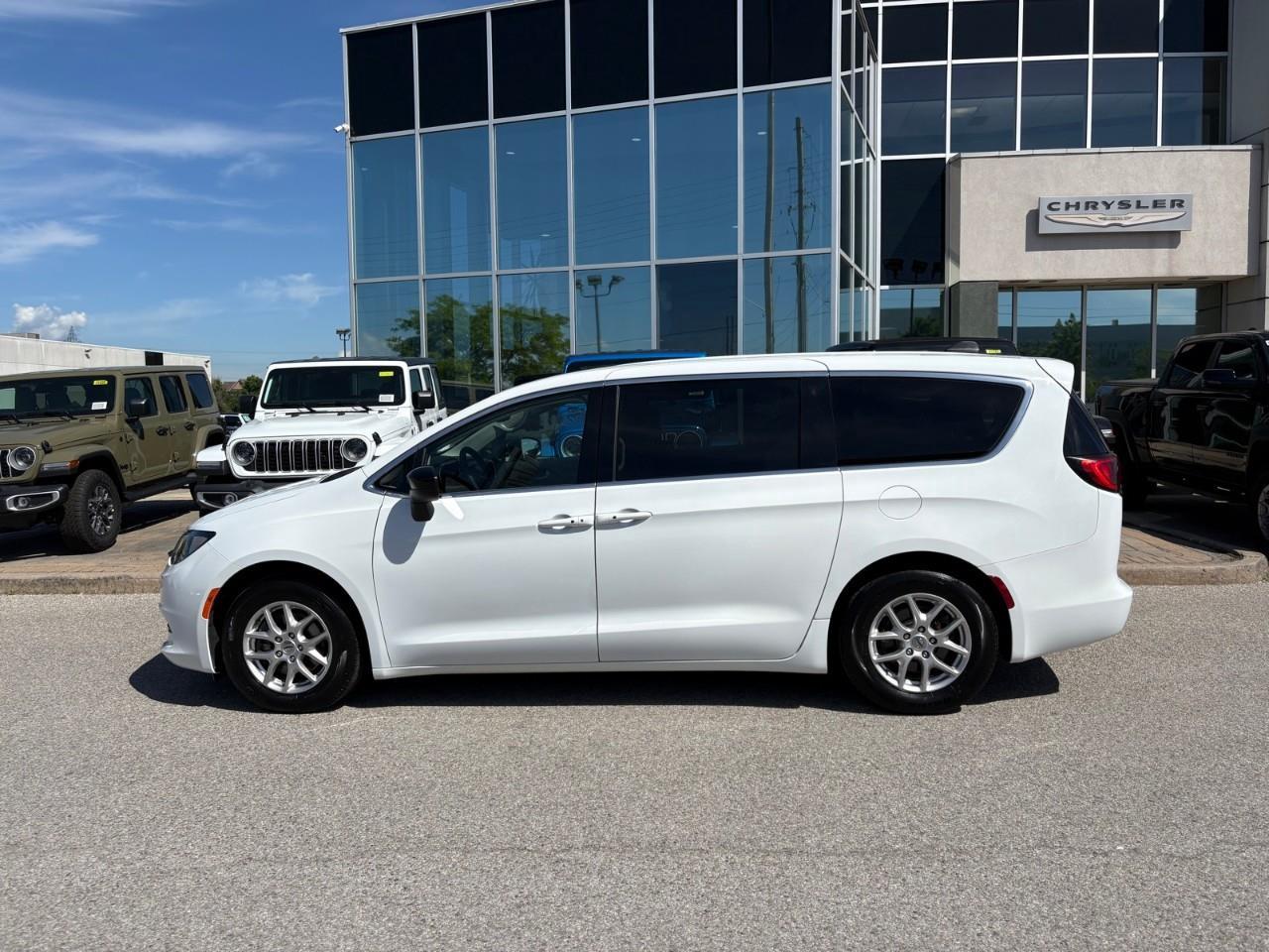 2024 Chrysler Grand Caravan SXT Front-Wheel Drive Passenger Van Photo