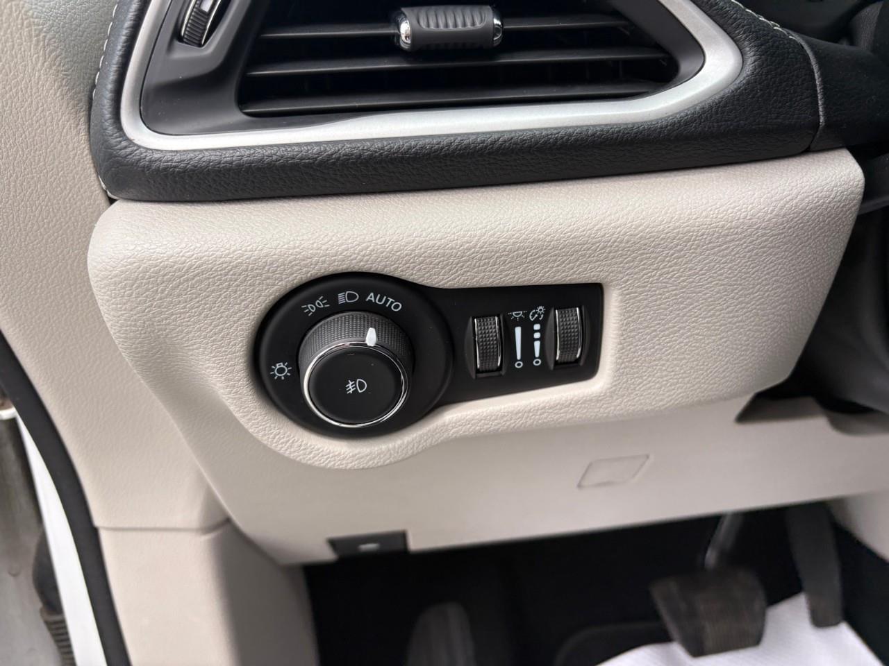 2023 Chrysler Pacifica Touring-L All-Wheel Drive Passenger Van Photo