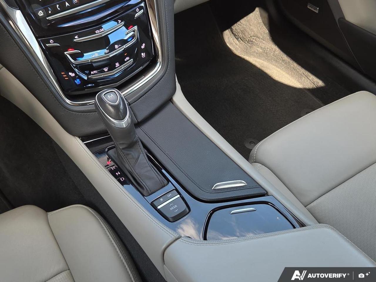 2019 Cadillac CTS 2.0L Turbo AWD   LOW KM   NO CLAIMS   RMTE START Photo