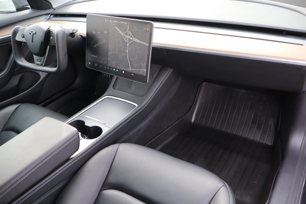 2021 Tesla Model 3 STANDARD RANGE PLUS Photo