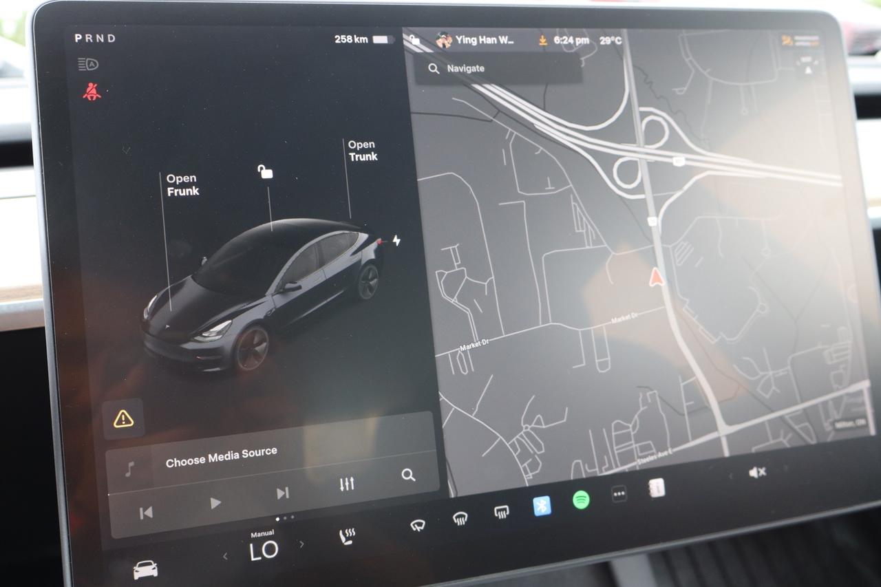 2021 Tesla Model 3 STANDARD RANGE PLUS Photo