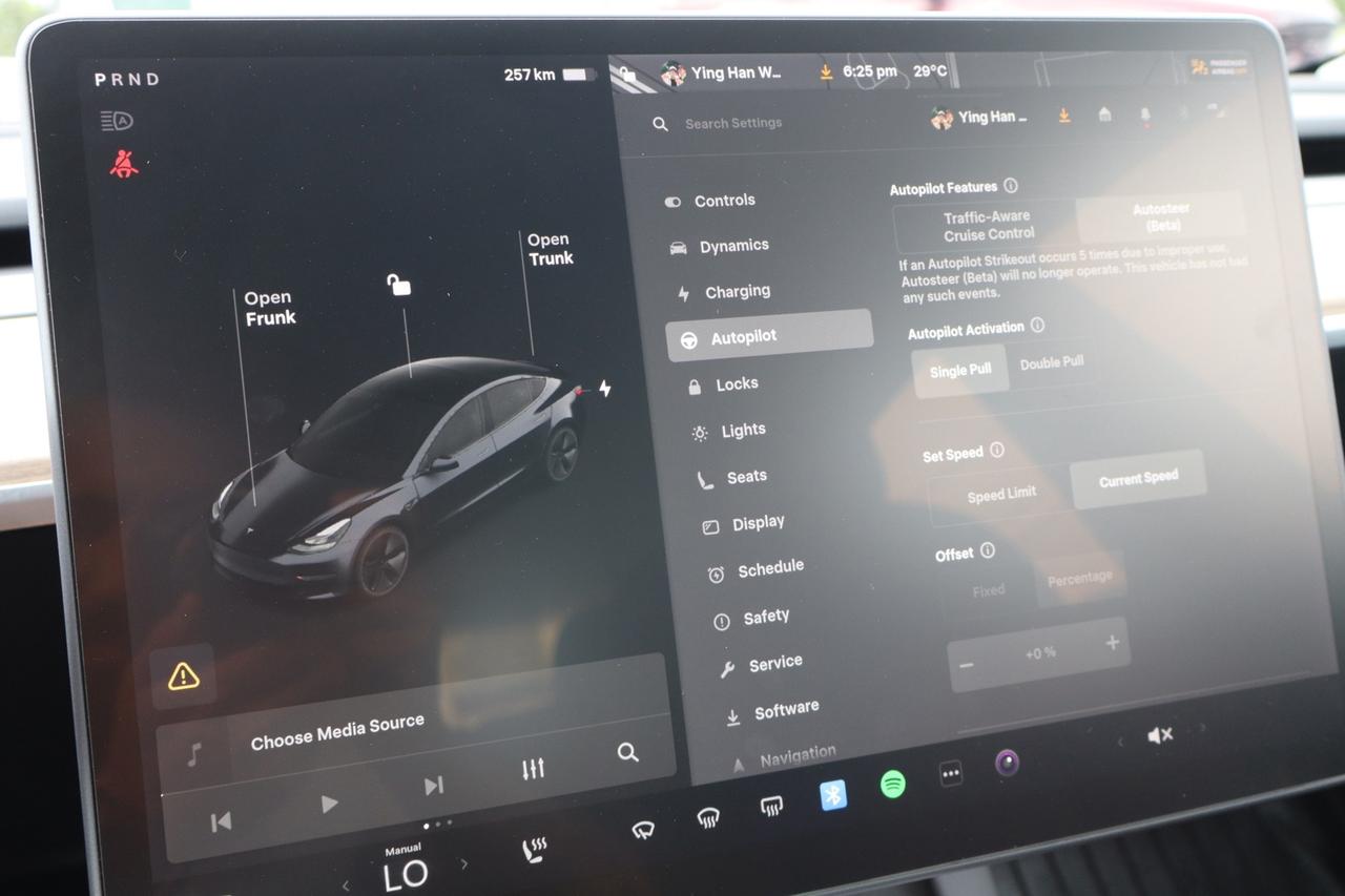 2021 Tesla Model 3 STANDARD RANGE PLUS Photo