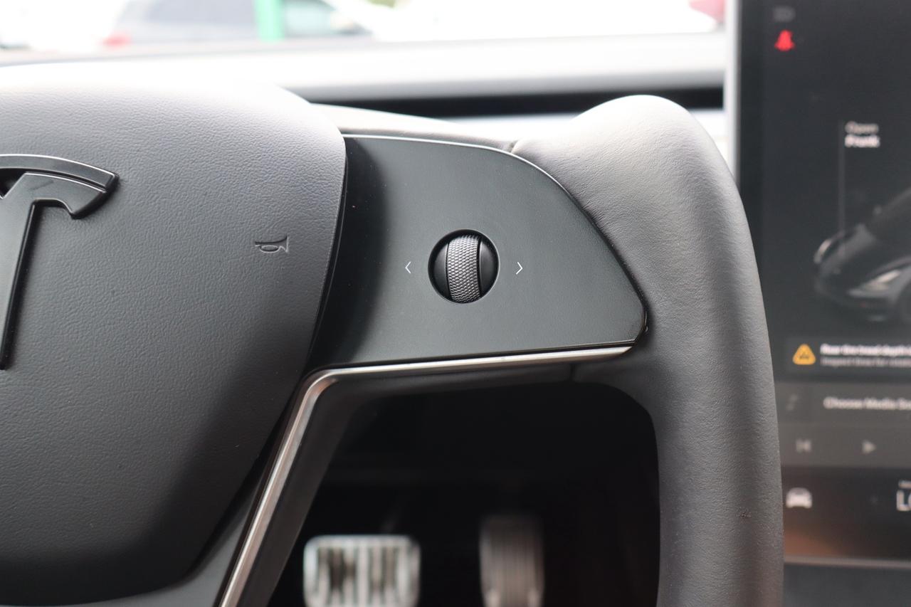 2021 Tesla Model 3 STANDARD RANGE PLUS Photo