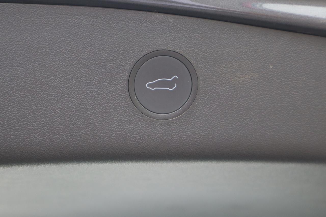 2021 Tesla Model 3 STANDARD RANGE PLUS Photo