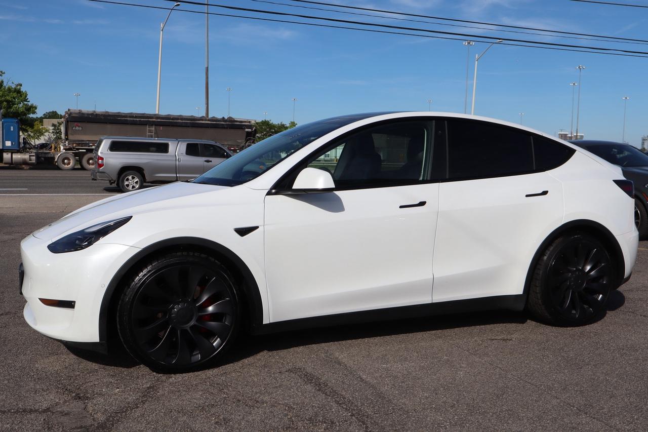 2022 Tesla Model Y Performance   Dual Motor Photo