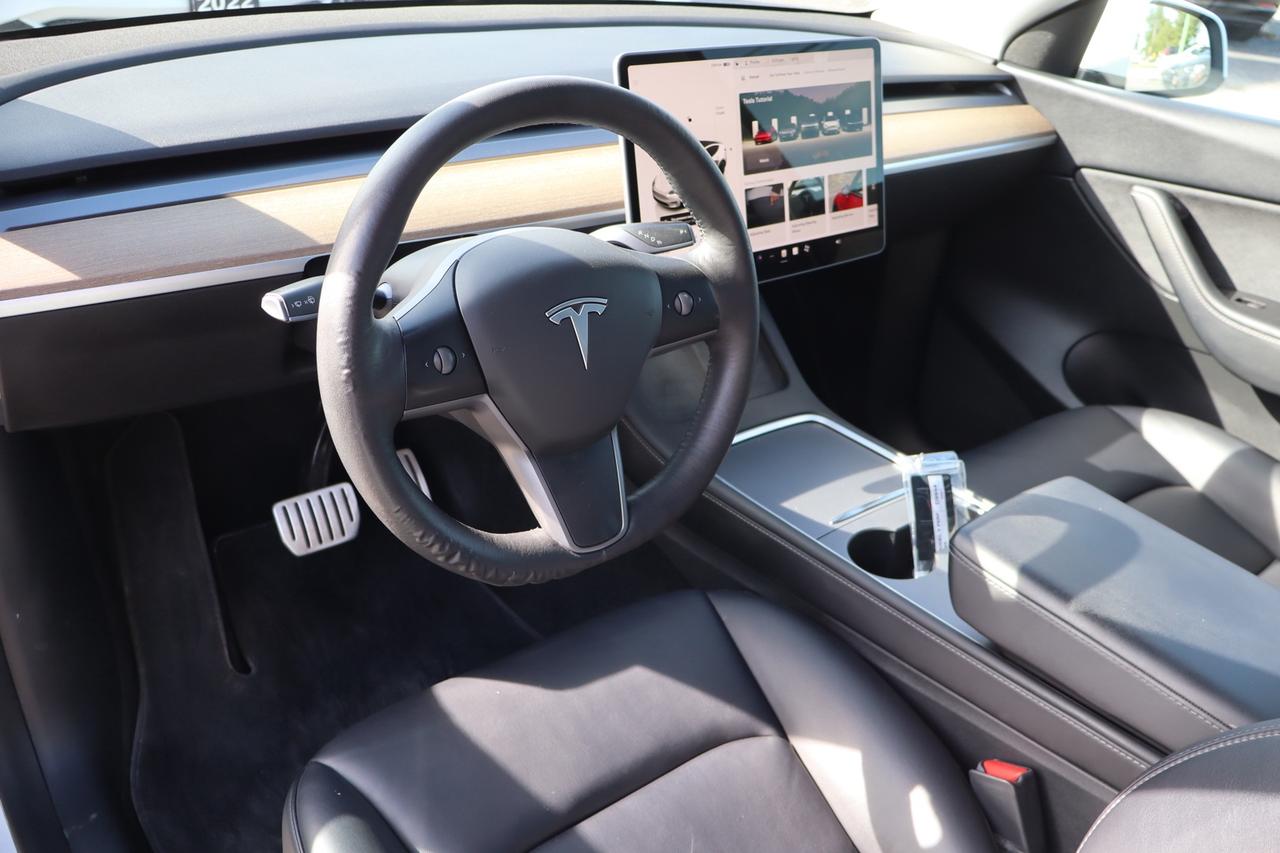 2022 Tesla Model Y Performance   Dual Motor Photo