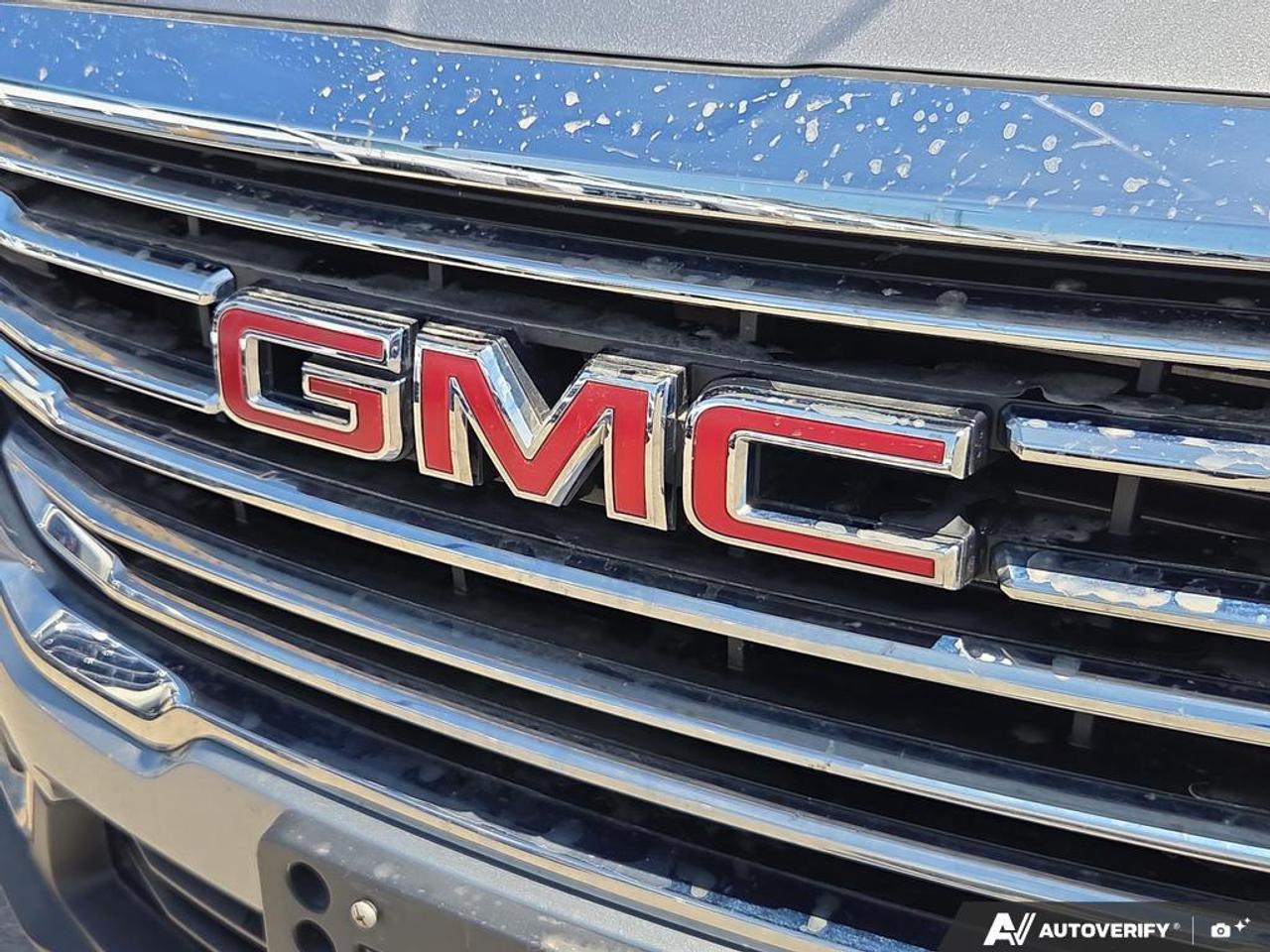 2024 GMC Terrain SLT AWD   NO CLAIMS   LEATHER   APPLE CARPLAY Photo