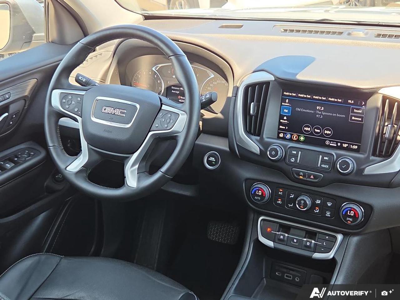 2024 GMC Terrain SLT AWD   NO CLAIMS   LEATHER   APPLE CARPLAY Photo