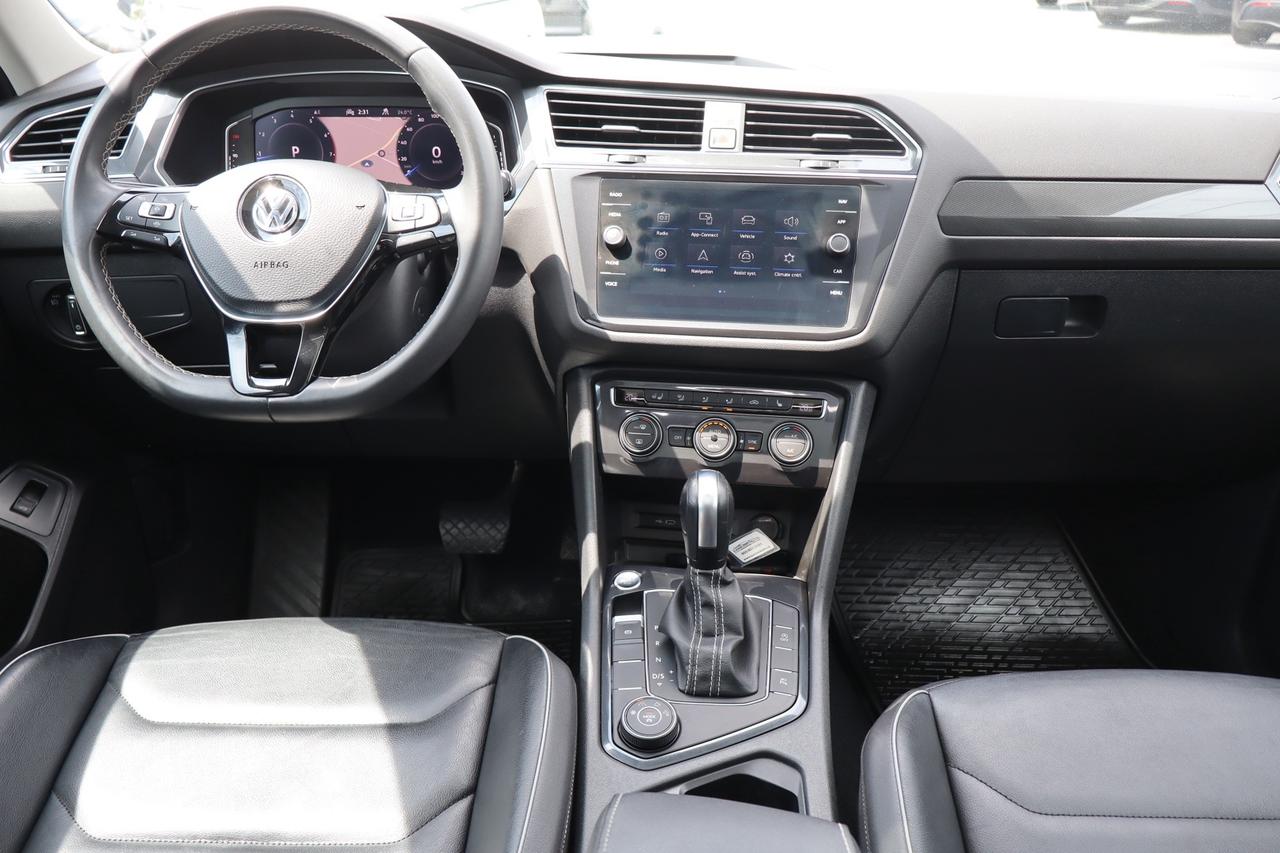 2021 Volkswagen Tiguan HIGHLINE 4Motion   Well Maintained   Apple Carplay Photo