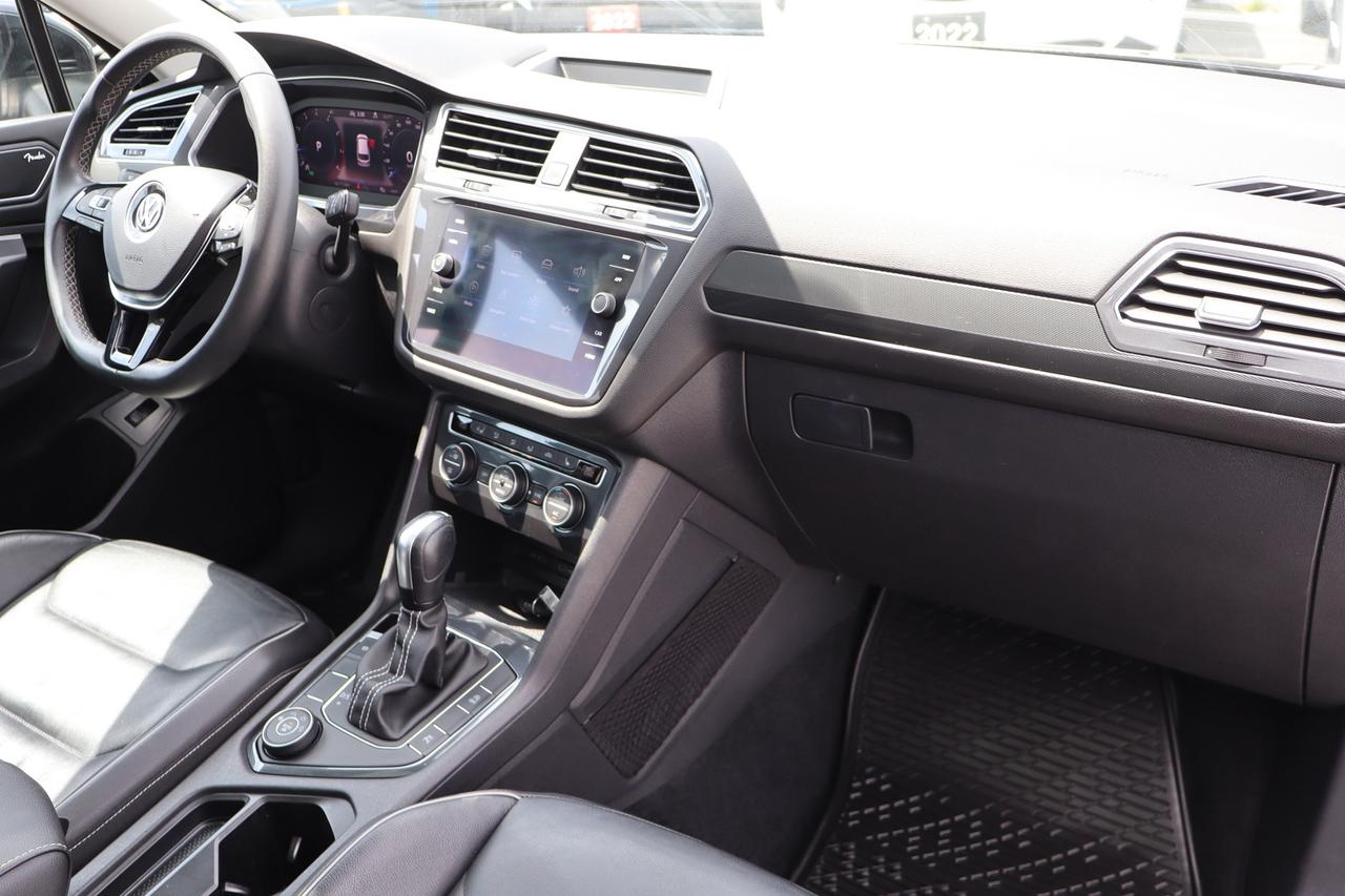 2021 Volkswagen Tiguan HIGHLINE 4Motion   Well Maintained   Apple Carplay Photo