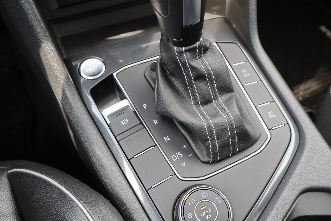 2021 Volkswagen Tiguan HIGHLINE 4Motion   Well Maintained   Apple Carplay Photo