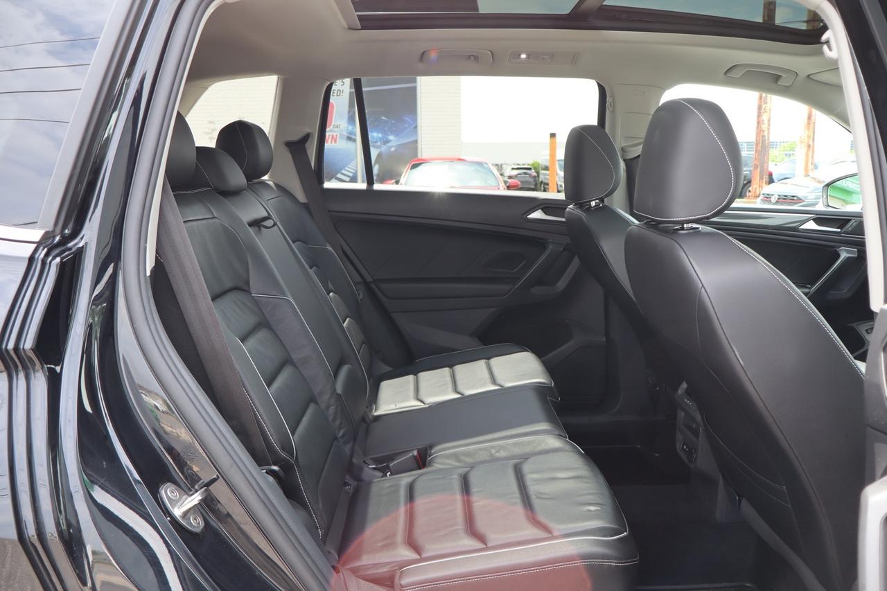 2021 Volkswagen Tiguan HIGHLINE 4Motion   Well Maintained   Apple Carplay Photo
