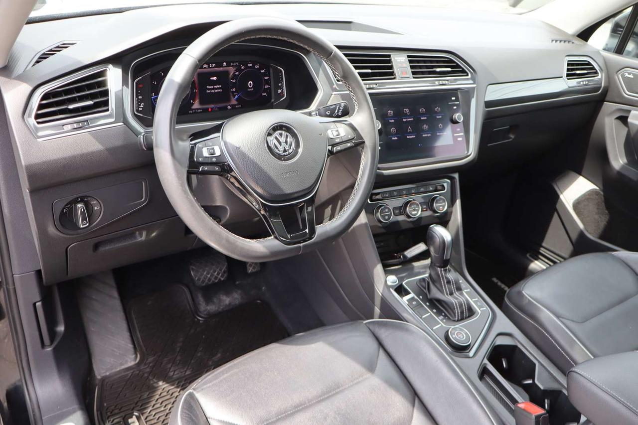 2021 Volkswagen Tiguan HIGHLINE 4Motion   Well Maintained   Apple Carplay Photo