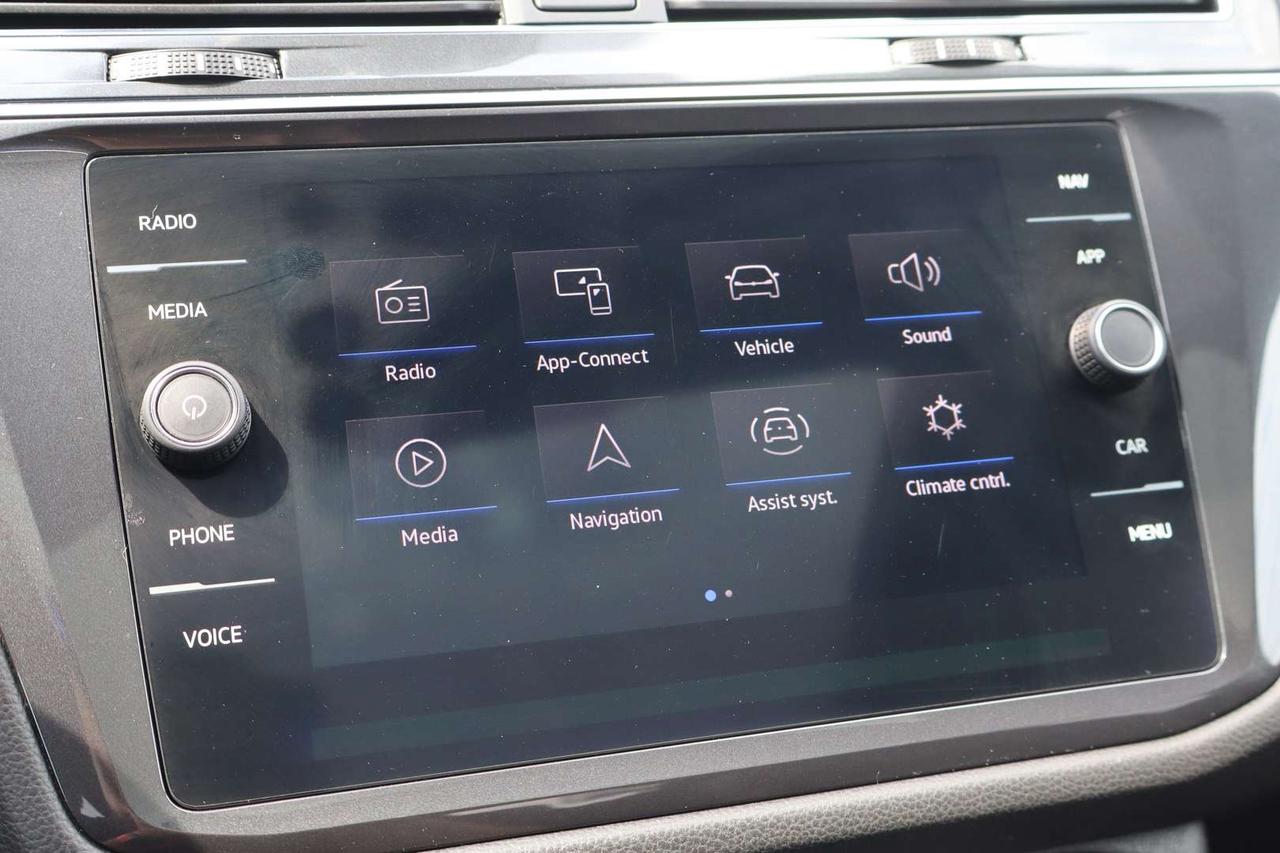 2021 Volkswagen Tiguan HIGHLINE 4Motion   Well Maintained   Apple Carplay Photo
