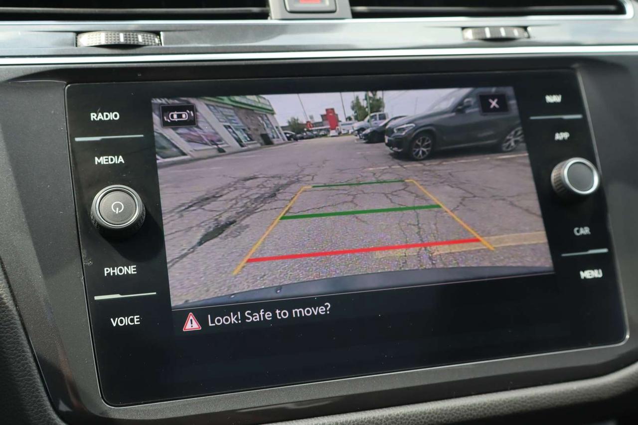 2021 Volkswagen Tiguan HIGHLINE 4Motion   Well Maintained   Apple Carplay Photo