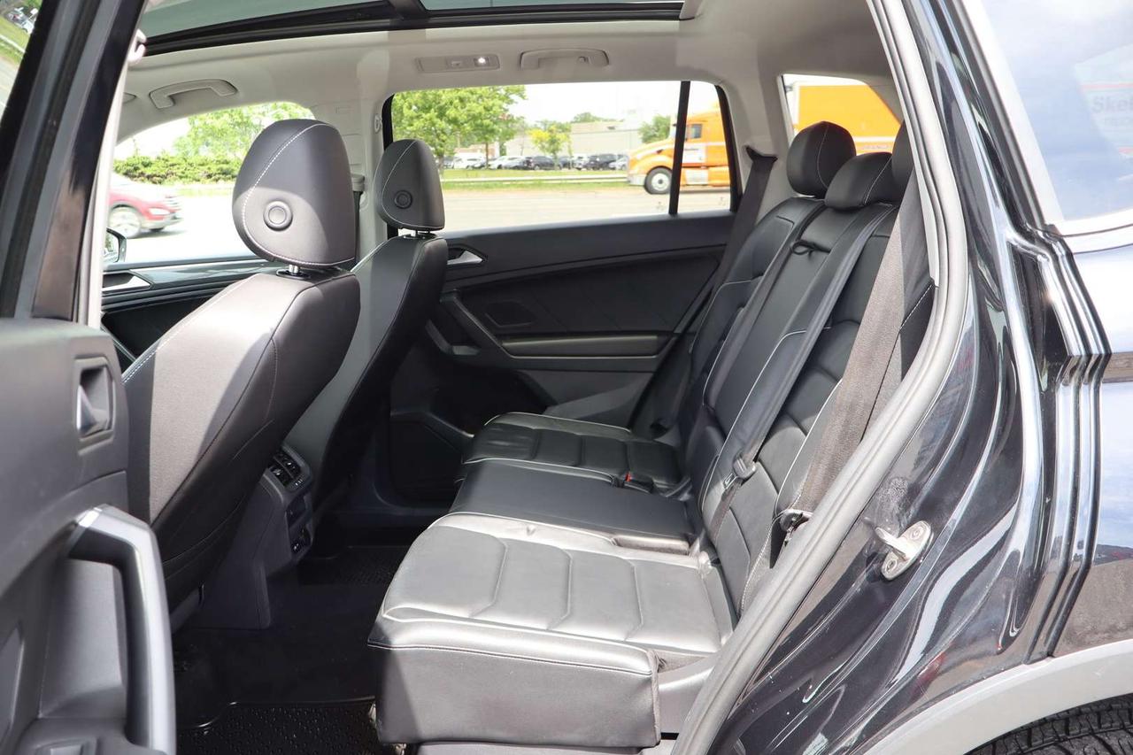 2021 Volkswagen Tiguan HIGHLINE 4Motion   Well Maintained   Apple Carplay Photo