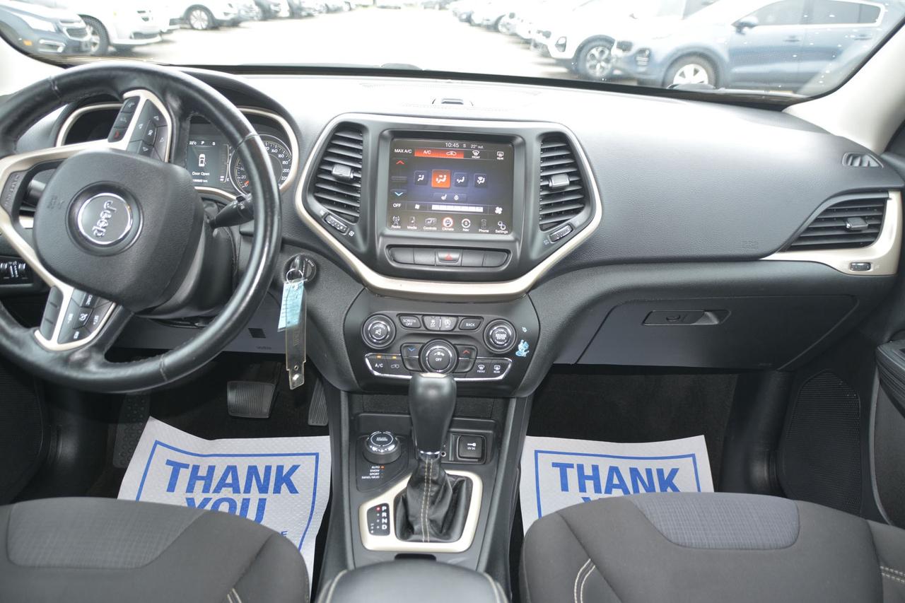 2015 Jeep Cherokee North Photo3