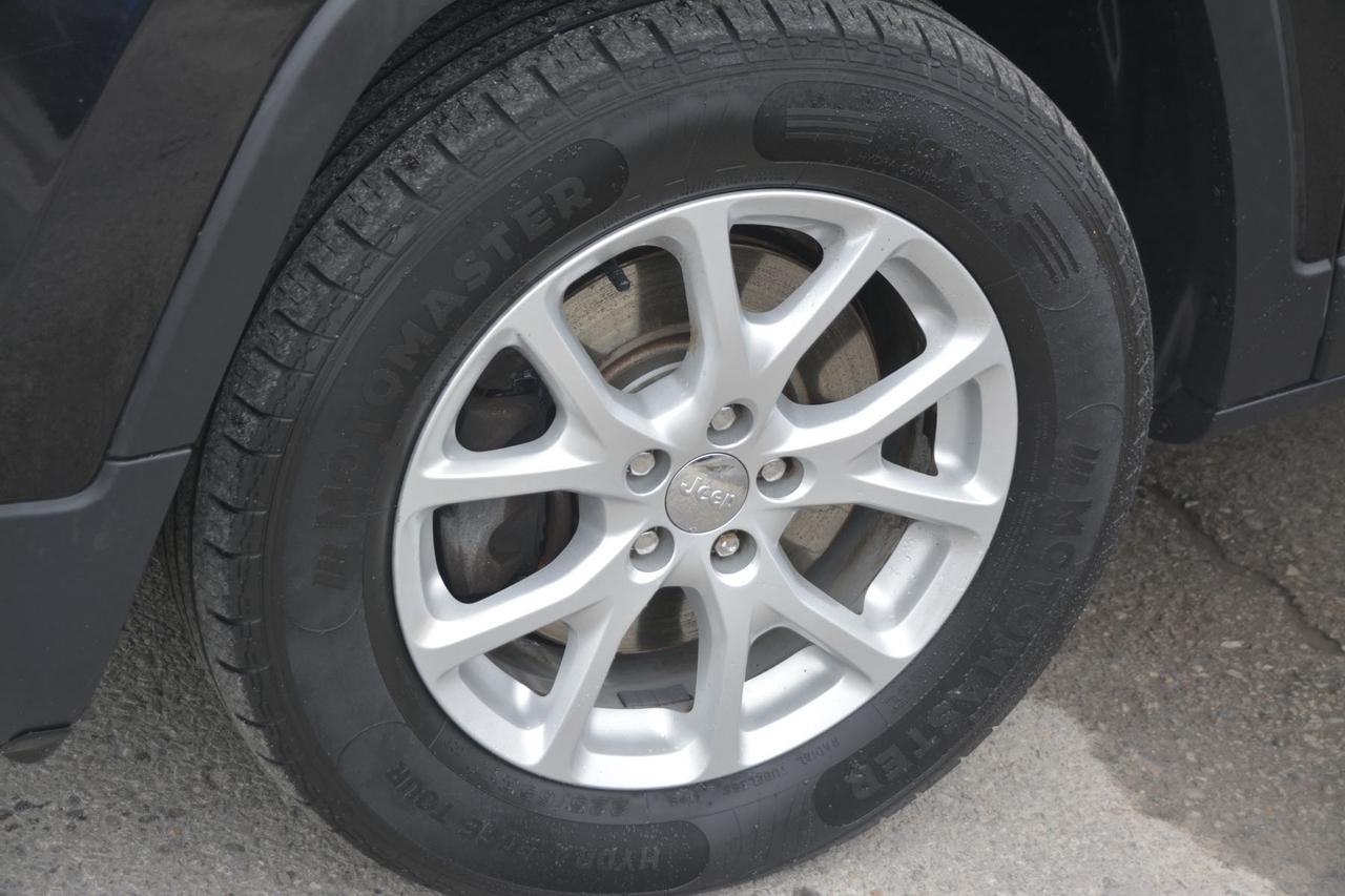 2015 Jeep Cherokee North Photo