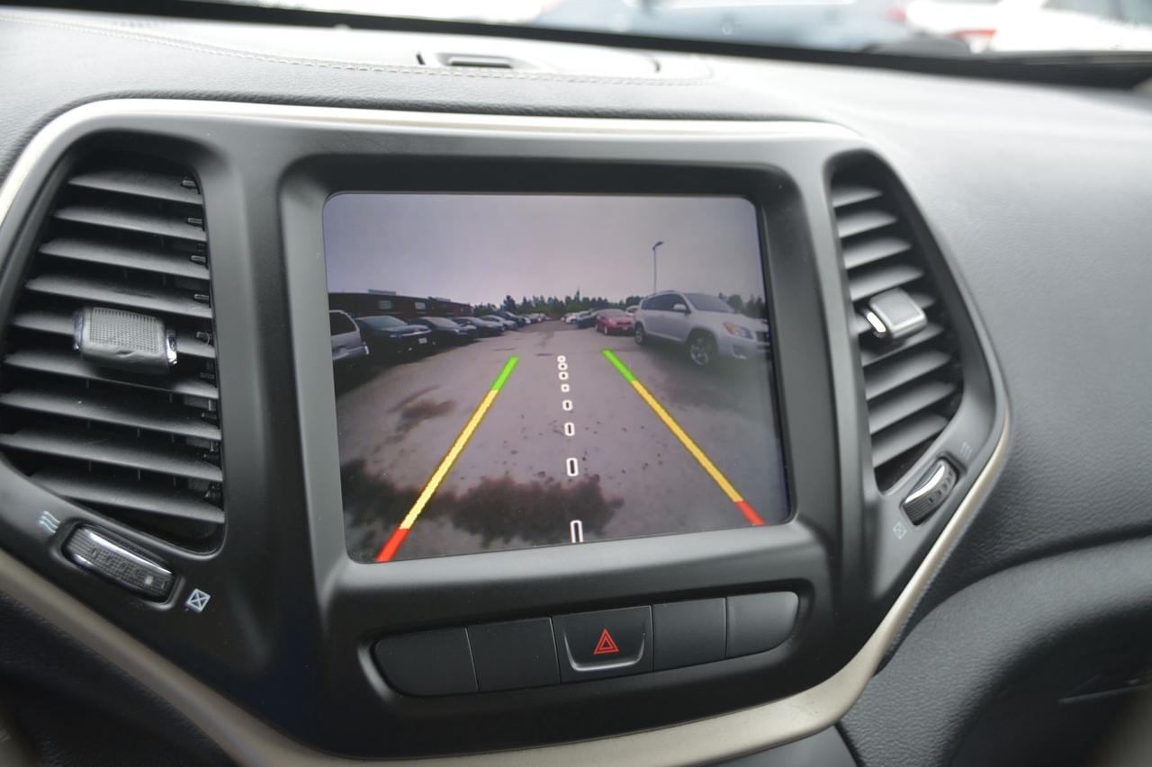 2015 Jeep Cherokee North Photo