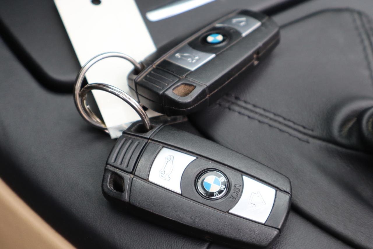 2009 BMW M3 Cabriolet   No Accident   Executive PKG   Clean Ca Photo