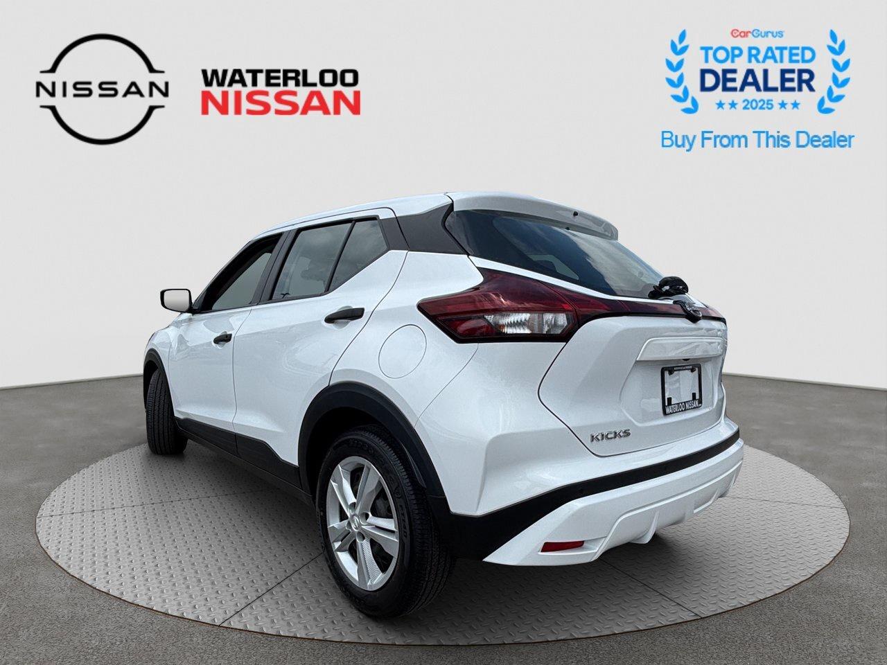 2023 Nissan Kicks S Photo2