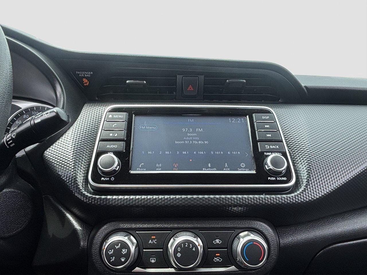 2023 Nissan Kicks S Photo
