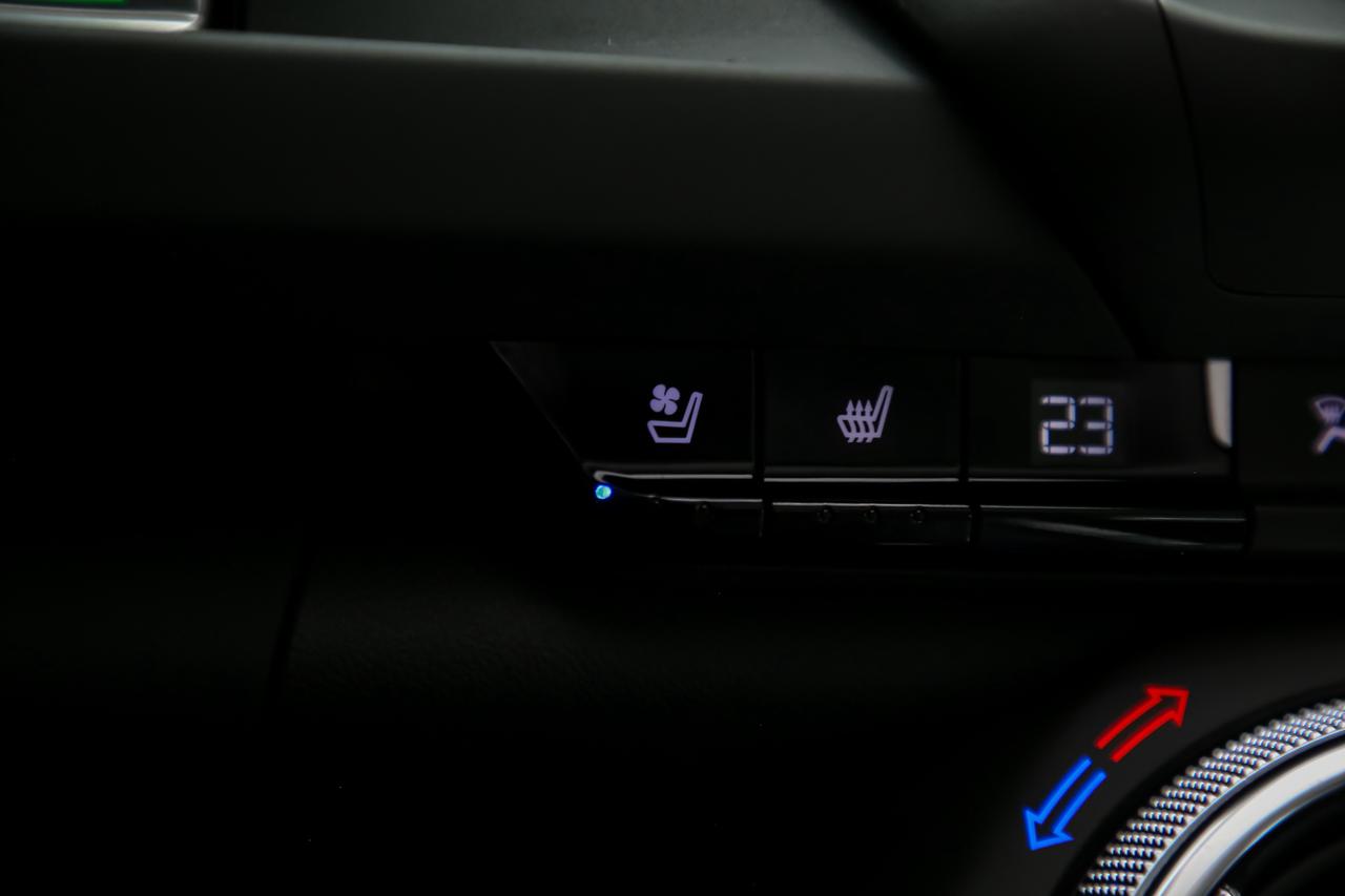 2023 Chevrolet Camaro ZL1 CONVERTIBLE MANUAL 650HP MAGNETICRDE ALMOSTNEW Photo