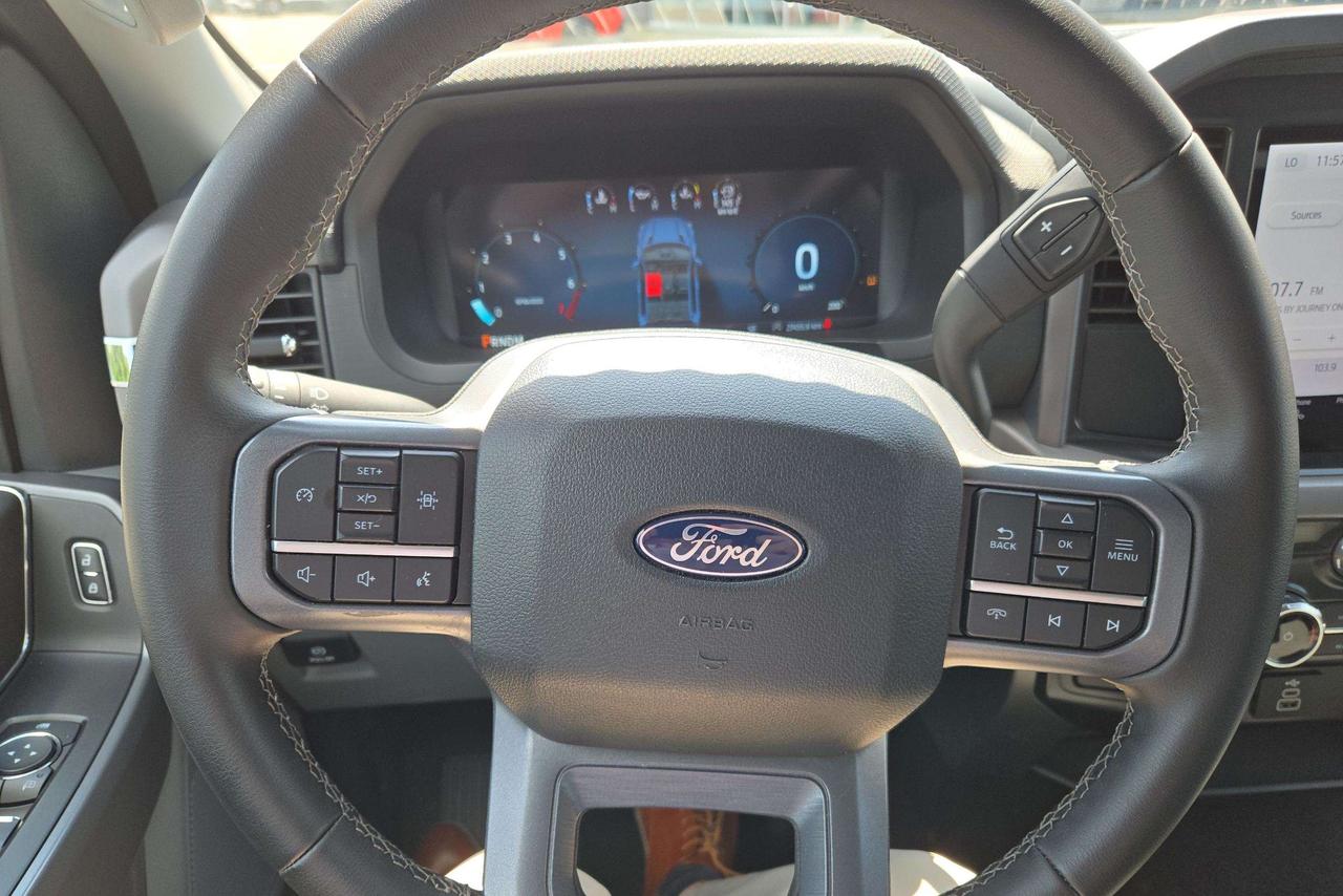 2025 Ford F-150 XLT Photo