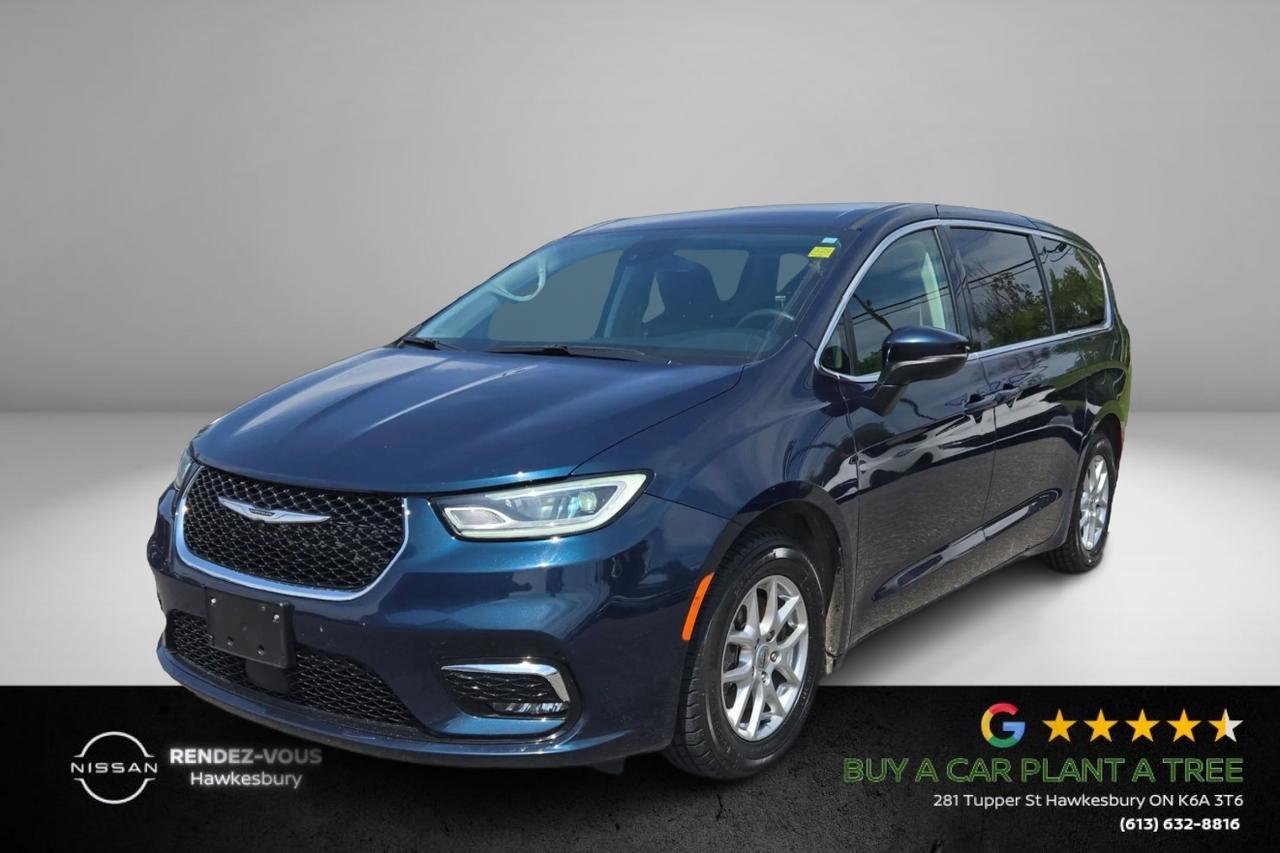 Used 2023 Chrysler Pacifica Touring L for sale in Hawkesbury, ON