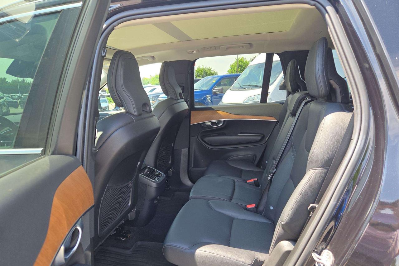 2024 Volvo XC90 Plus Bright Theme Photo
