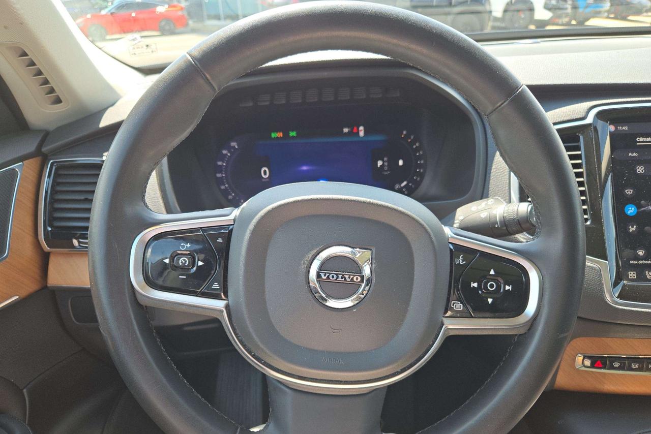 2024 Volvo XC90 Plus Bright Theme Photo