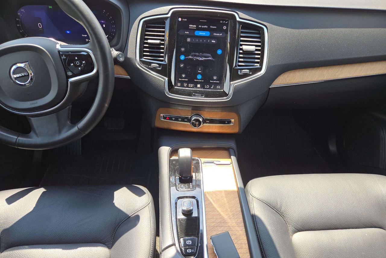 2024 Volvo XC90 Plus Bright Theme Photo