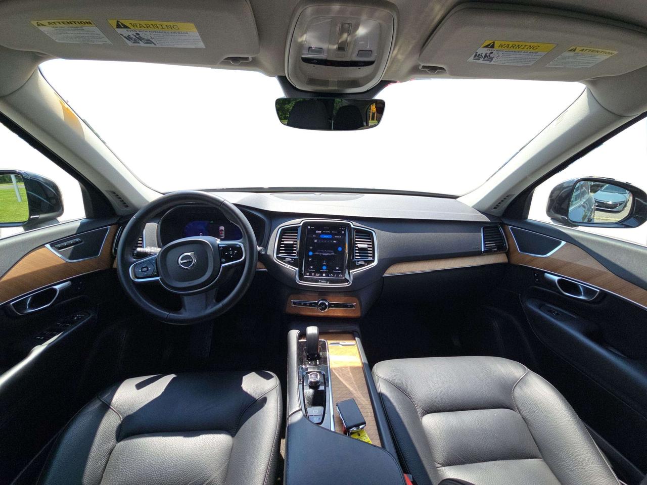 2024 Volvo XC90 Plus Bright Theme Photo