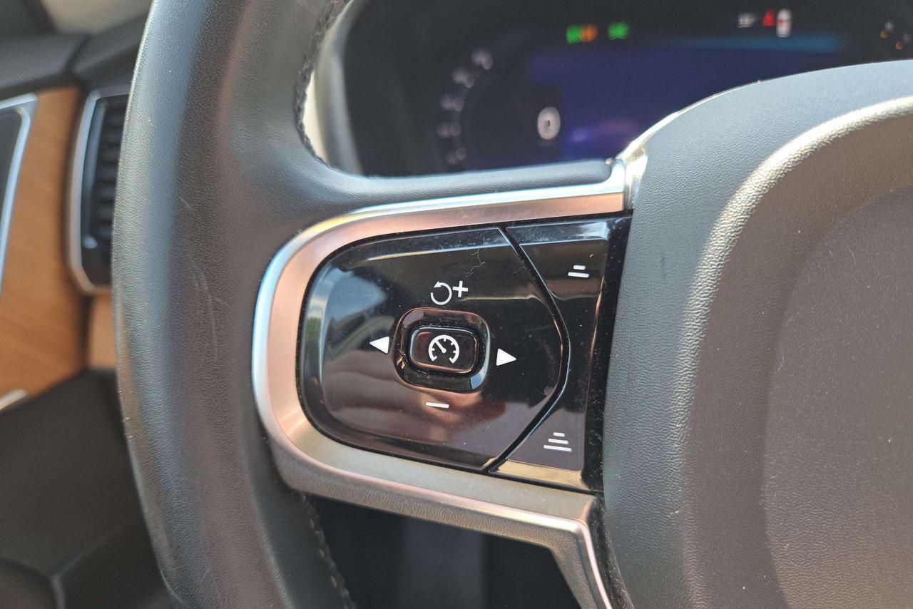 2024 Volvo XC90 Plus Bright Theme Photo