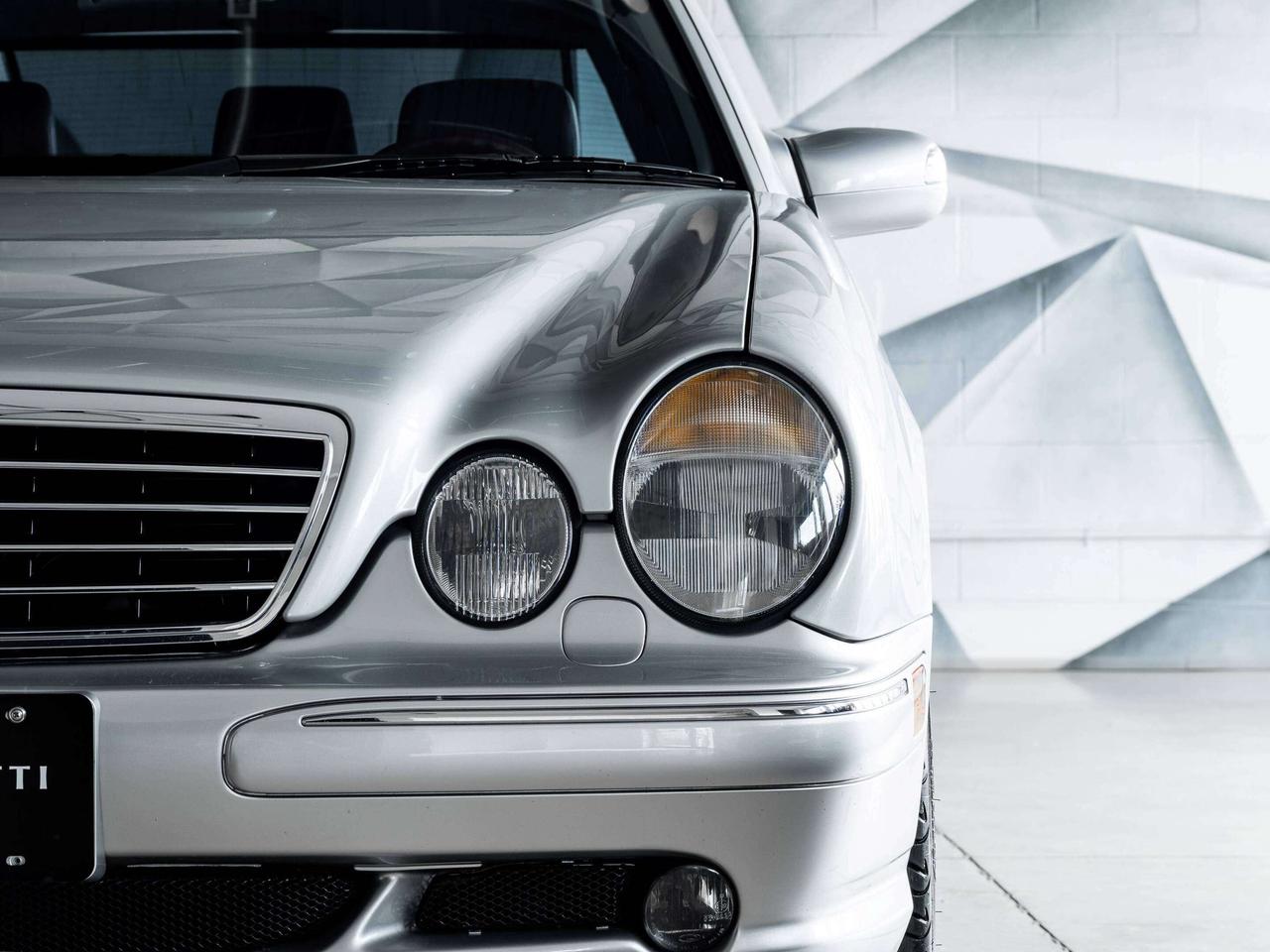 2000 Mercedes-Benz E-Class  Photo