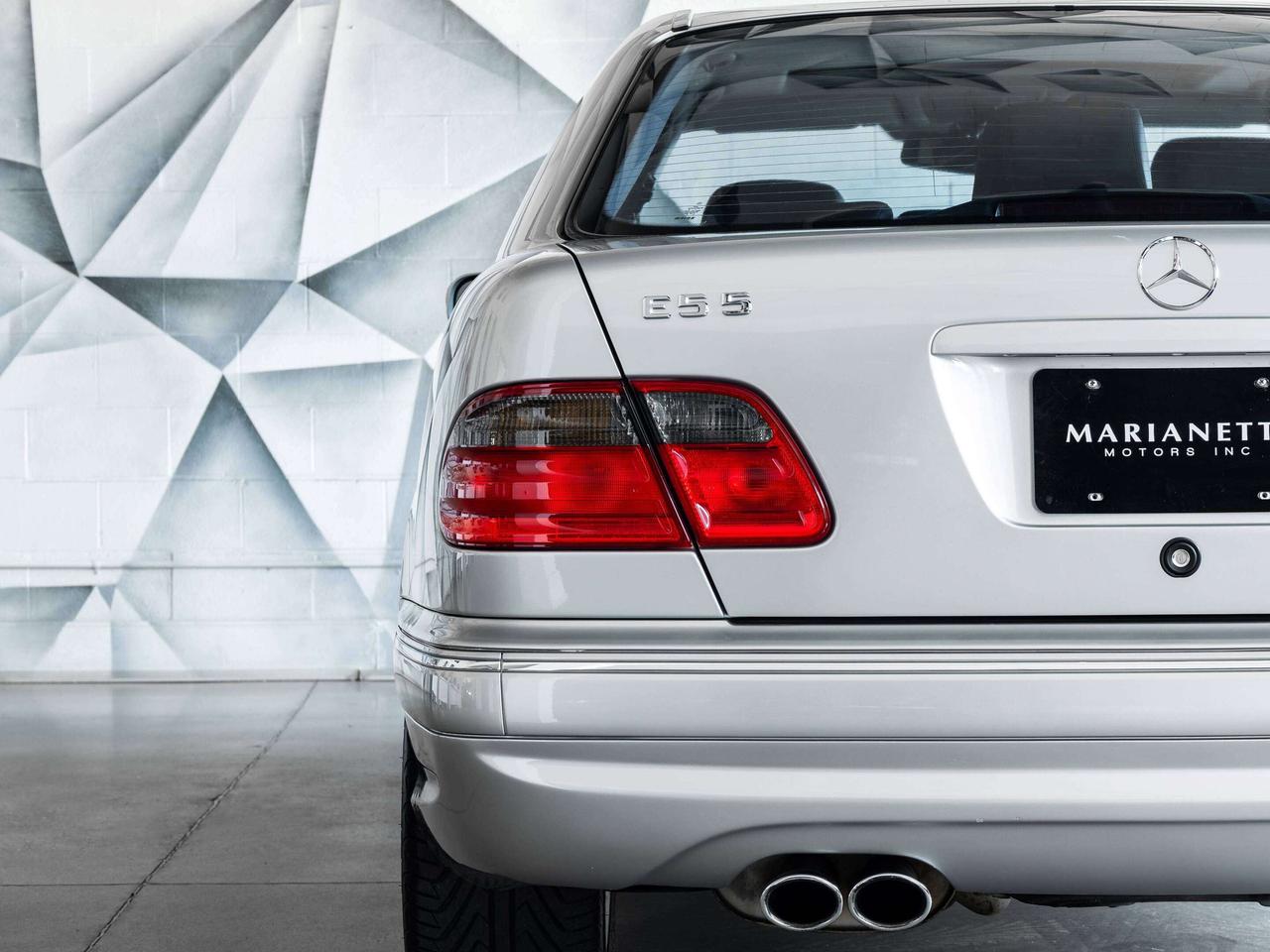 2000 Mercedes-Benz E-Class  Photo