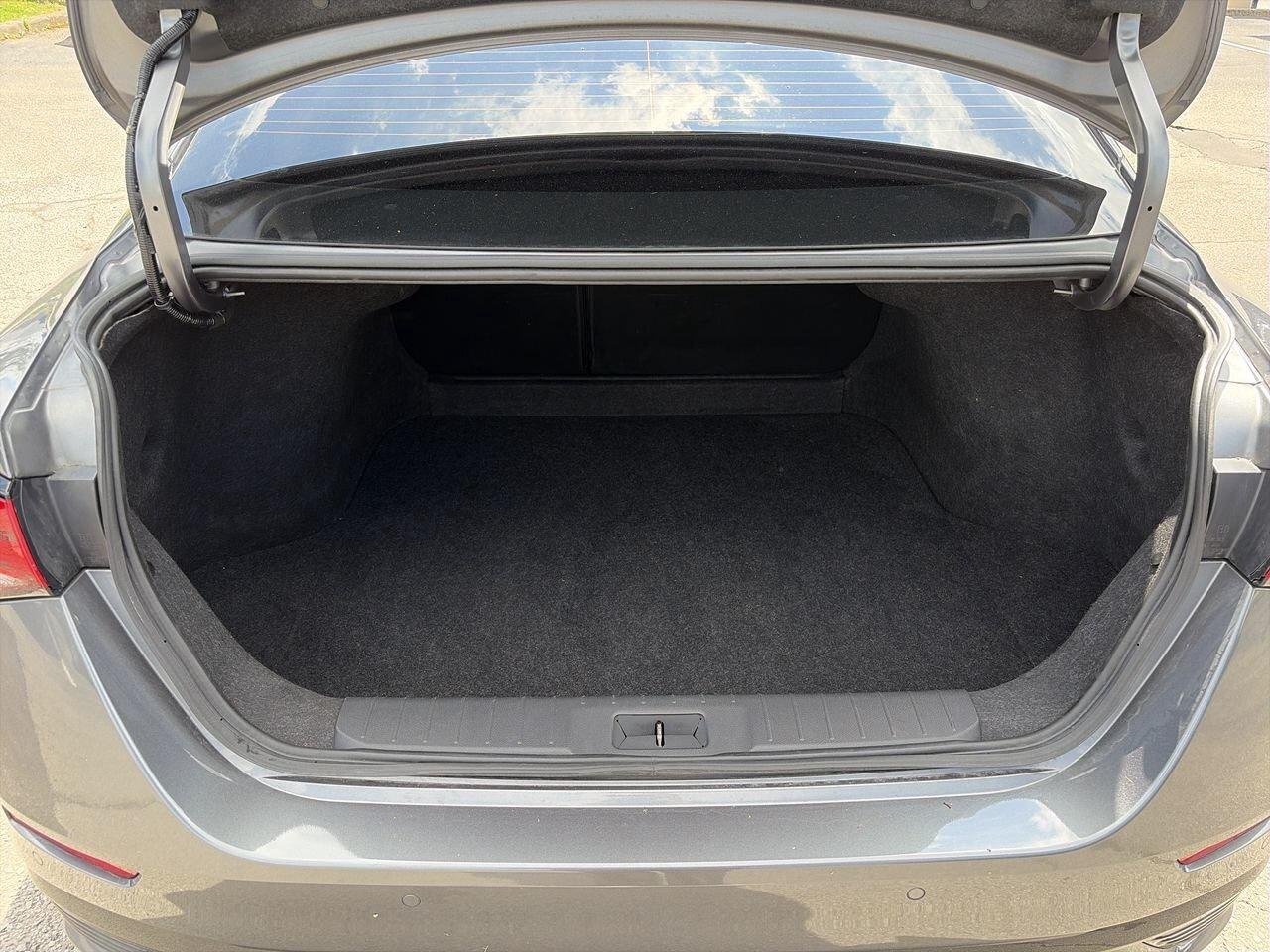 2024 Nissan Sentra SR CLEAN CARFAX   ONE OWNER   LOW MILEAGE   BOSE S Photo