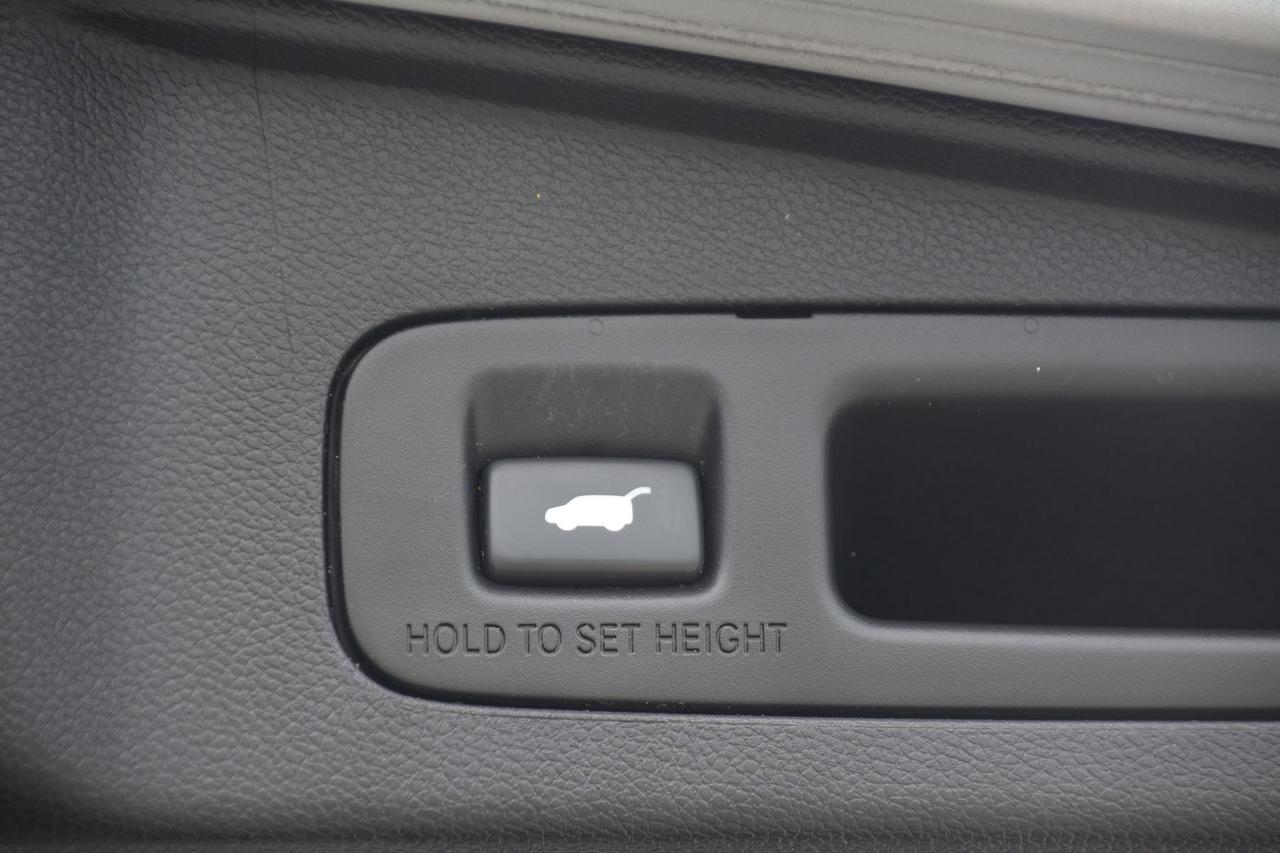 2018 Honda CR-V Touring Photo