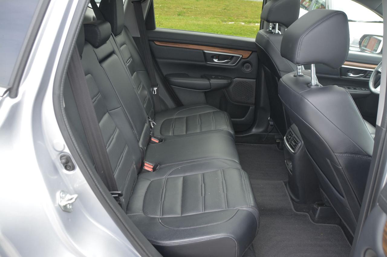2018 Honda CR-V Touring Photo