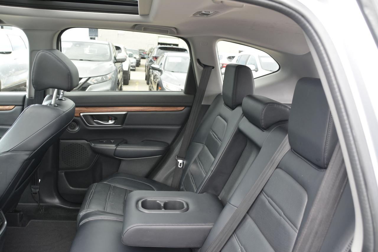 2018 Honda CR-V Touring Photo