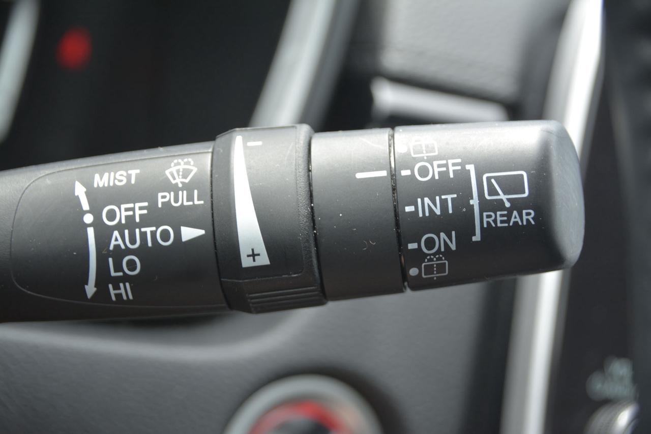 2018 Honda CR-V Touring Photo