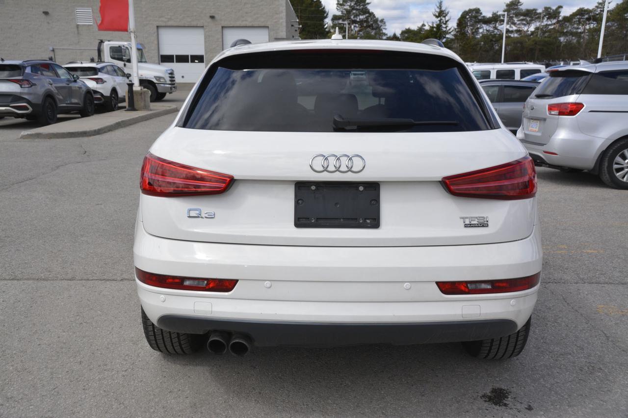 2016 Audi Q3 2.0t Komfort Photo