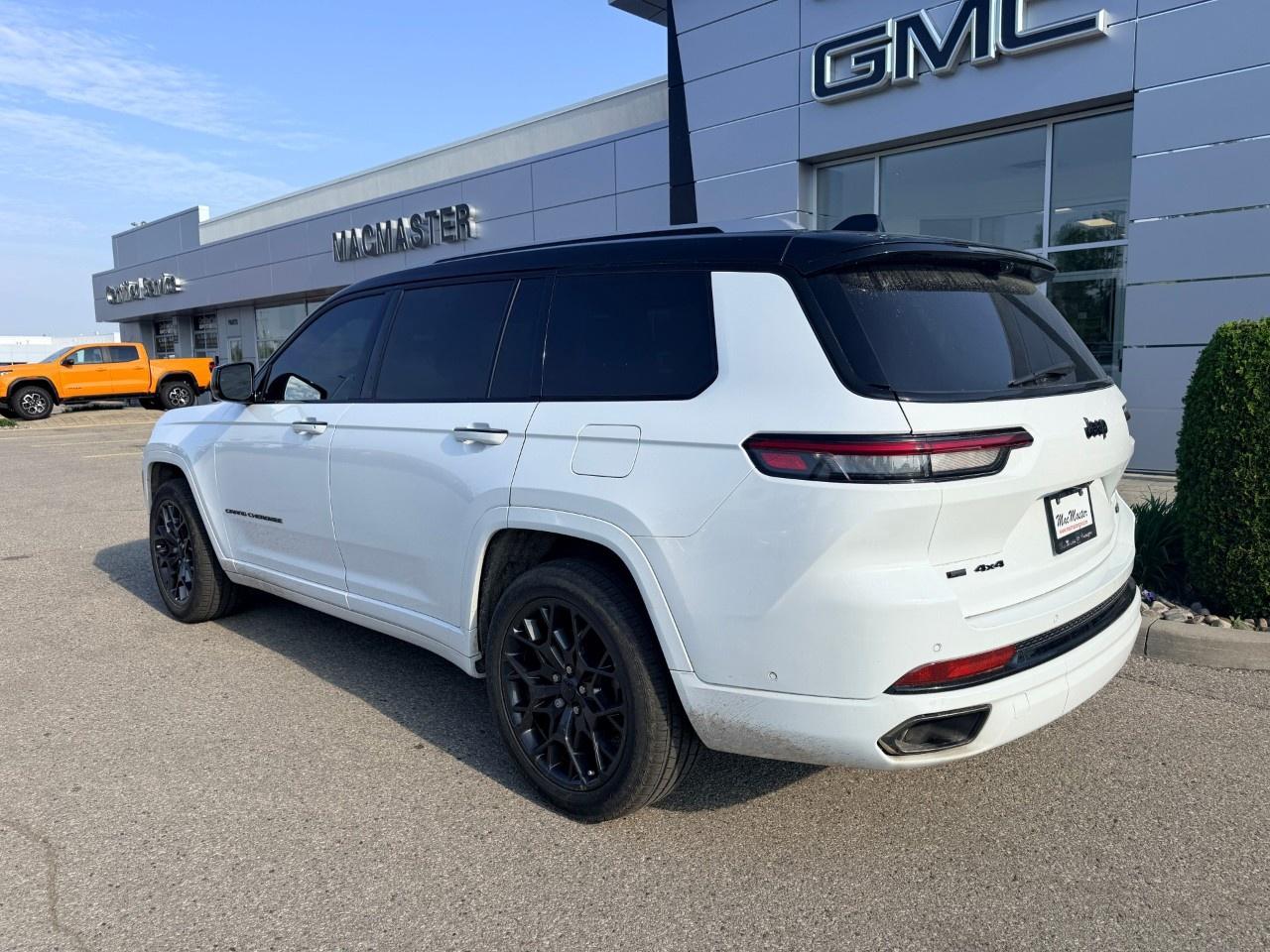 2023 Jeep Grand Cherokee L Summit Reserve 4x4 Photo