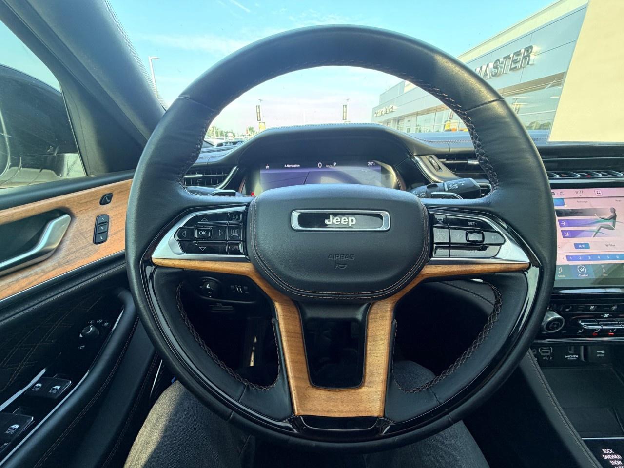 2023 Jeep Grand Cherokee L Summit Reserve 4x4 Photo