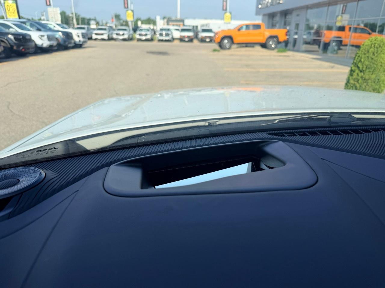 2023 Jeep Grand Cherokee L Summit Reserve 4x4 Photo