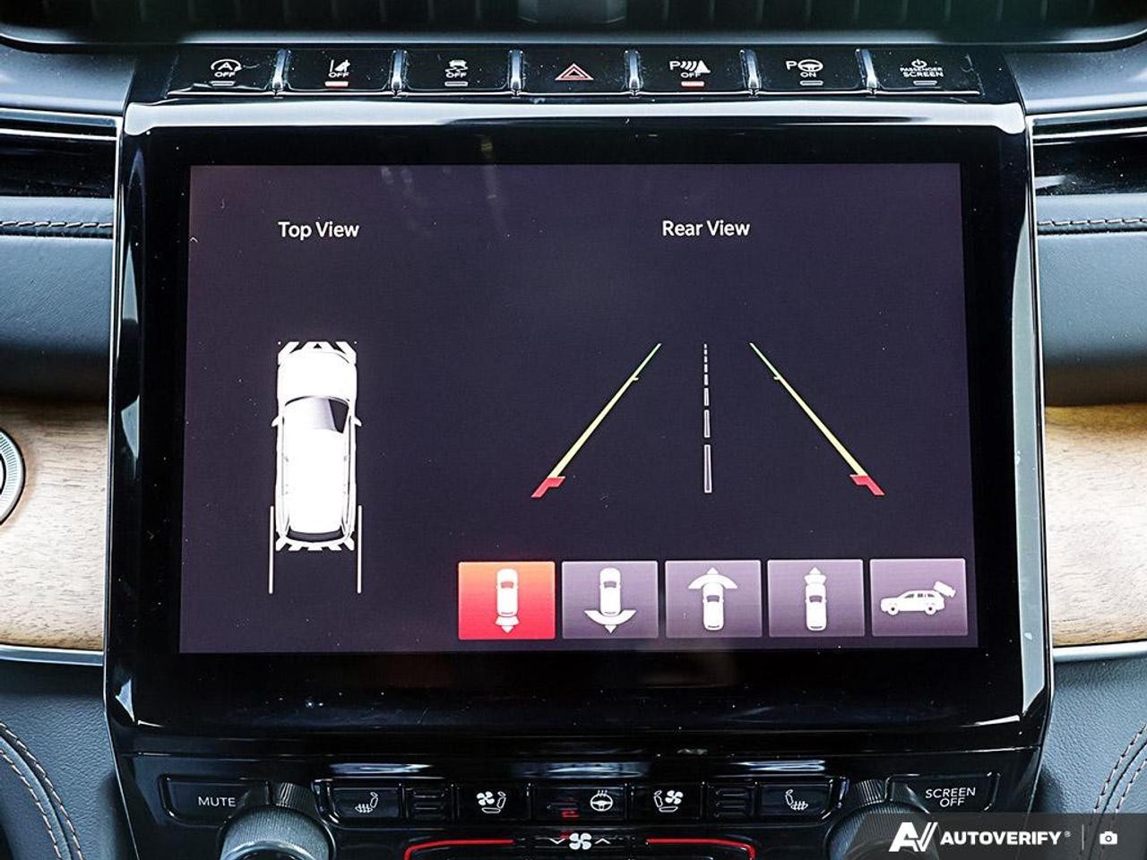 2023 Jeep Grand Cherokee L Summit Reserve 4x4 Photo