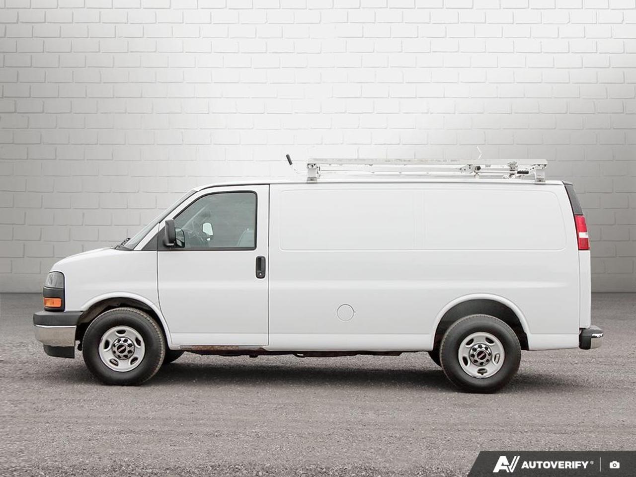 2017 GMC Savana Cargo Van 2500 Regular Wheelbase Rear-Wheel Drive Photo