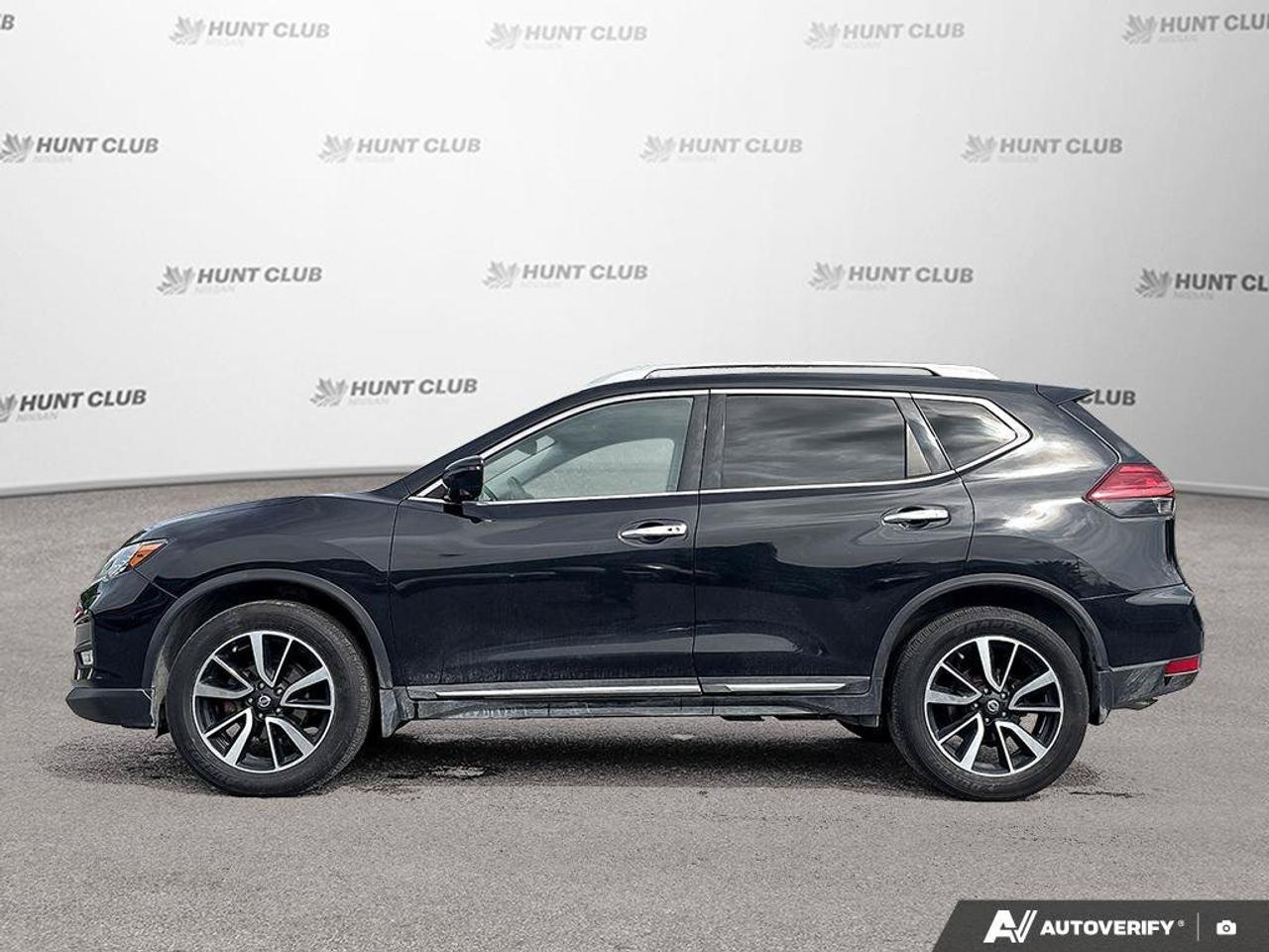 2017 Nissan Rogue SL Photo3