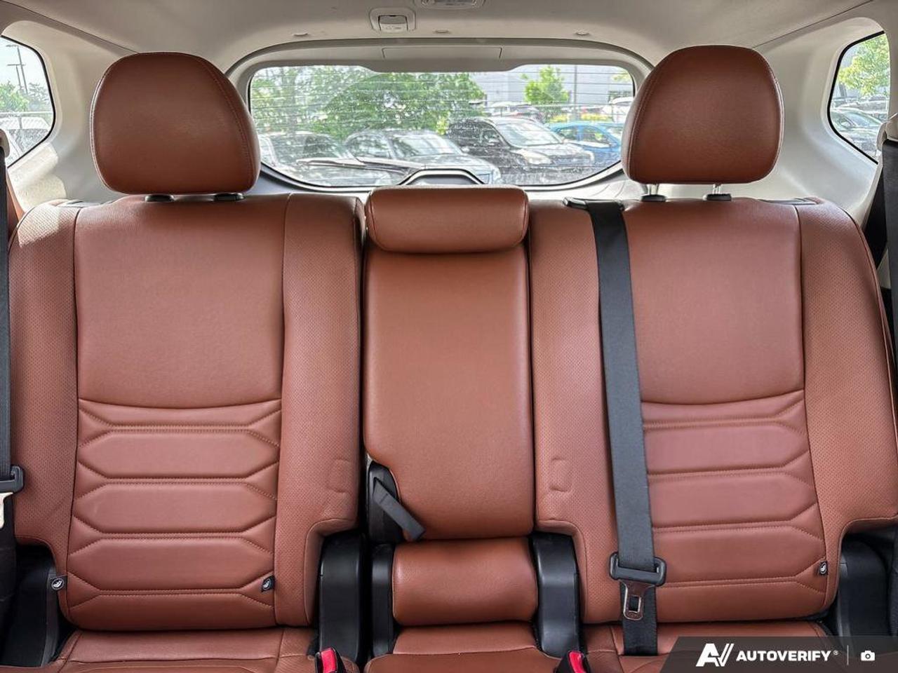 2017 Nissan Rogue SL Photo